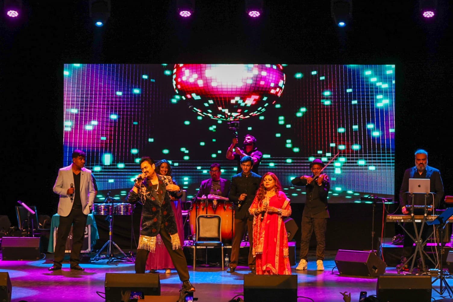 Unforgettable 90's - Live in Montreal gallery image 1